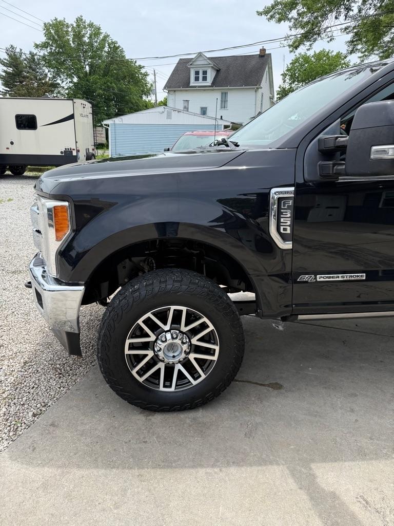 Ford F-350 SD Platinum Crew Cab 4WD 2019