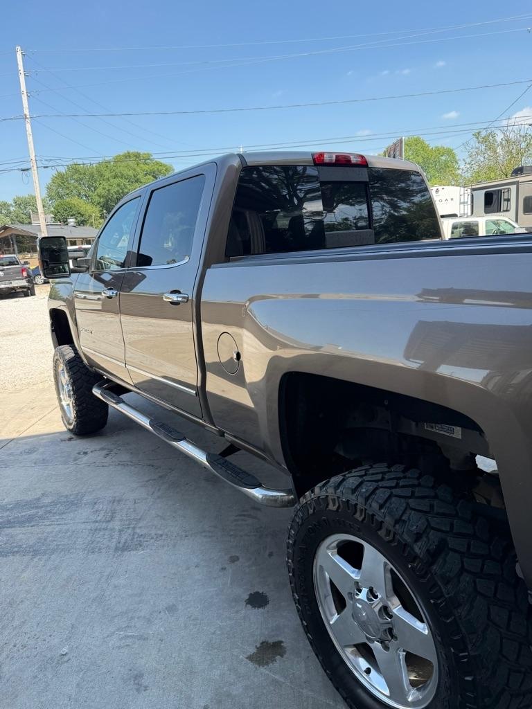 Chevrolet Silverado 2500HD LTZ Crew Cab 4WD 2015