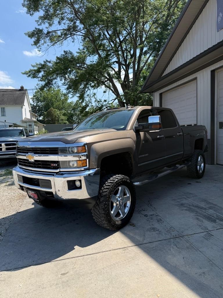 Chevrolet Silverado 2500HD LTZ Crew Cab 4WD 2015