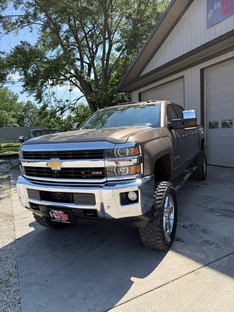 Chevrolet Silverado 2500HD LTZ Crew Cab 4WD 2015