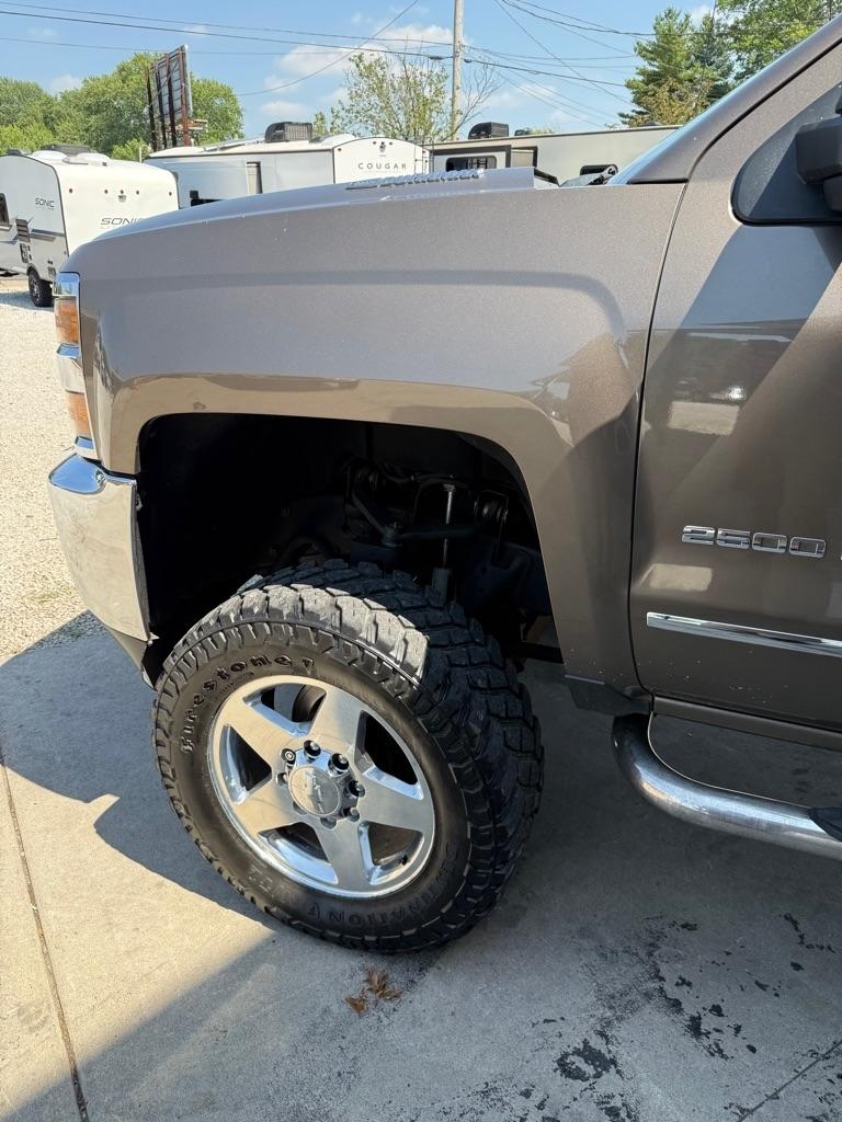 Chevrolet Silverado 2500HD LTZ Crew Cab 4WD 2015