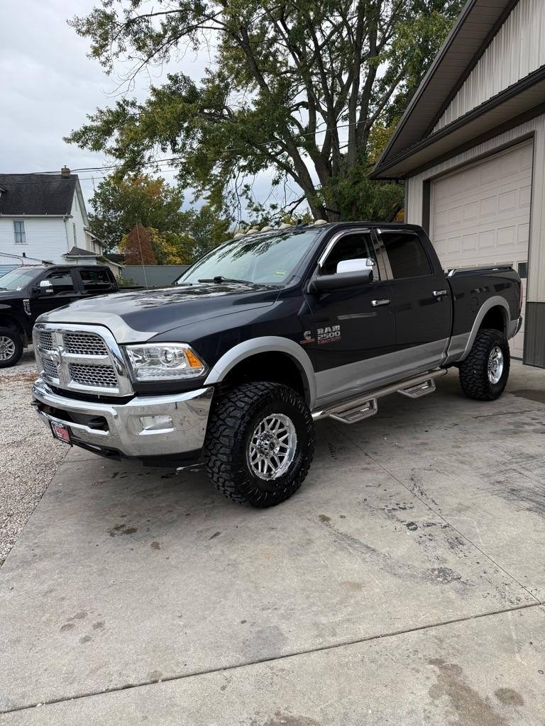 RAM 2500 Laramie Crew Cab SWB 4WD 2013