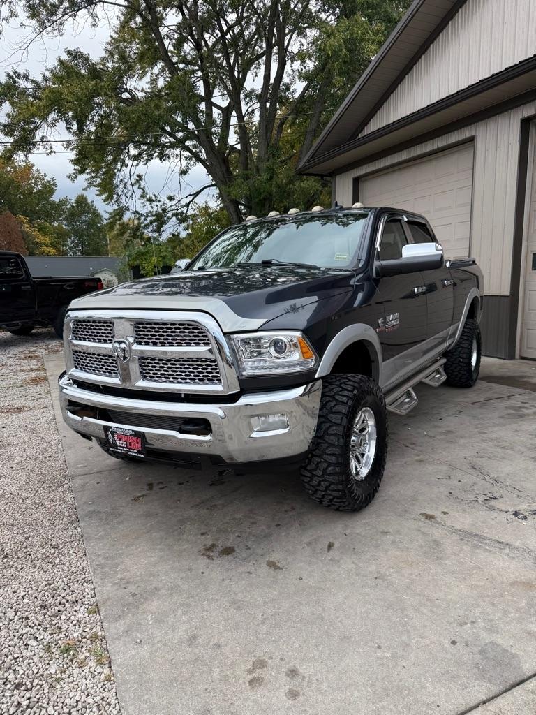 RAM 2500 Laramie Crew Cab SWB 4WD 2013