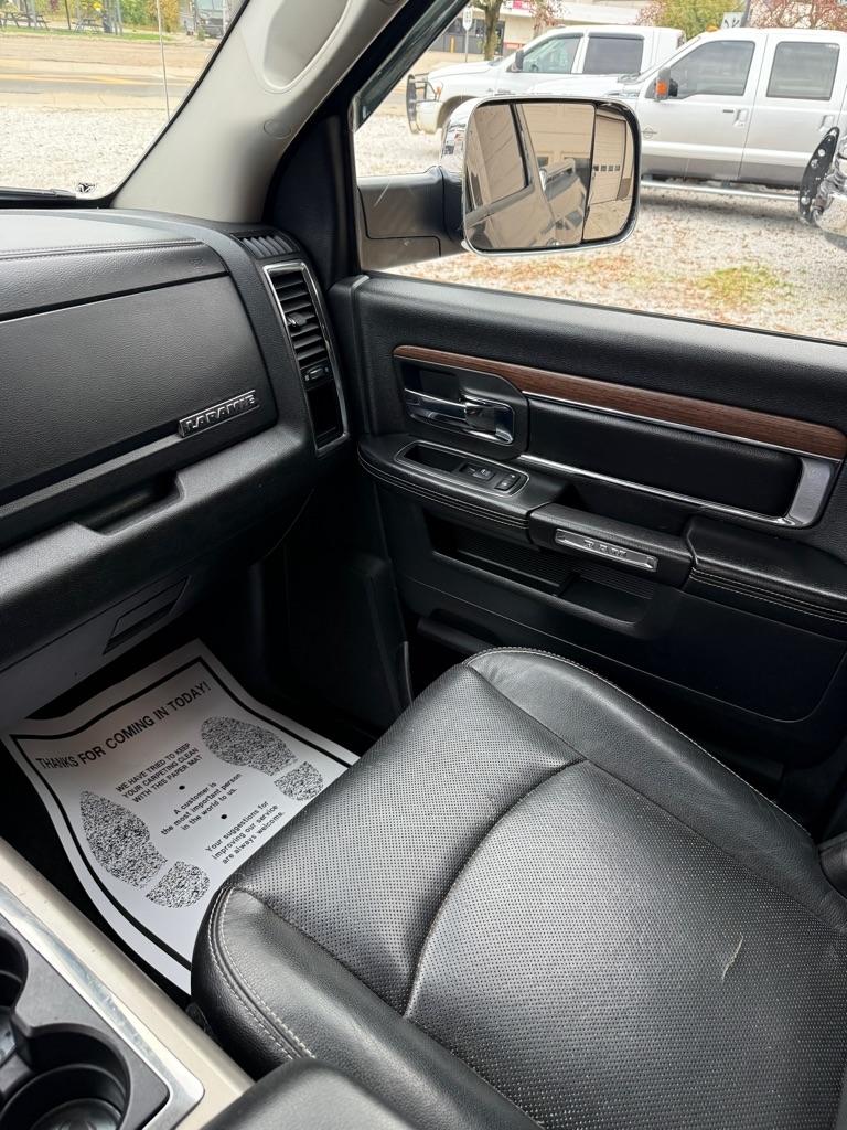 RAM 2500 Laramie Crew Cab SWB 4WD 2013