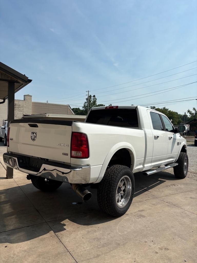 Dodge 3500 Laramie Mega Cab 4WD 2012