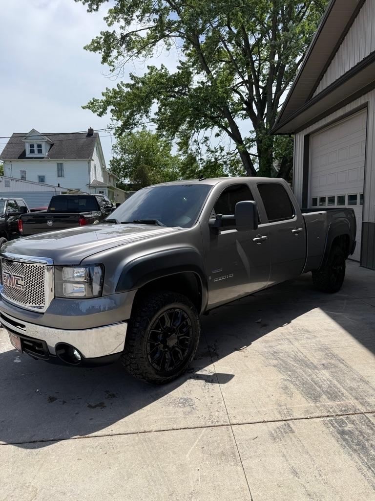 GMC Sierra 2500HD SLE2 Crew Cab Std. Box 4WD 2008