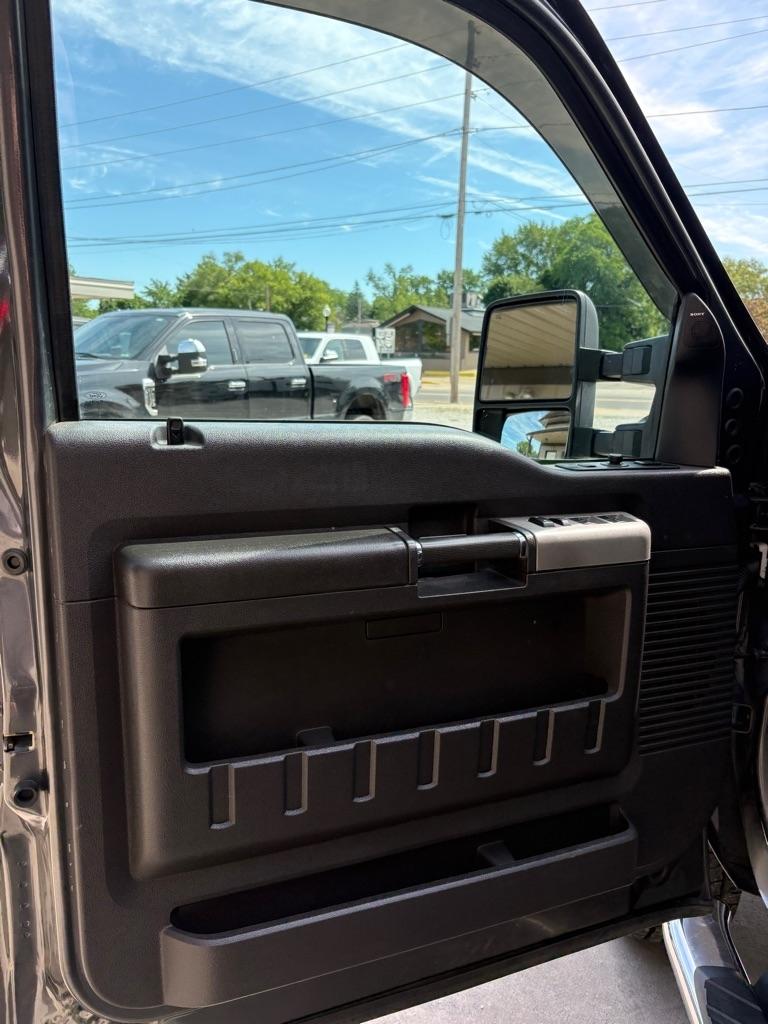 Ford F-250 SD King Ranch Crew Cab 4WD 2015
