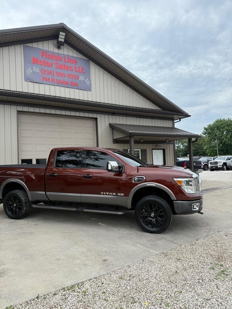 Nissan Titan XD SL 4WD Diesel 2016