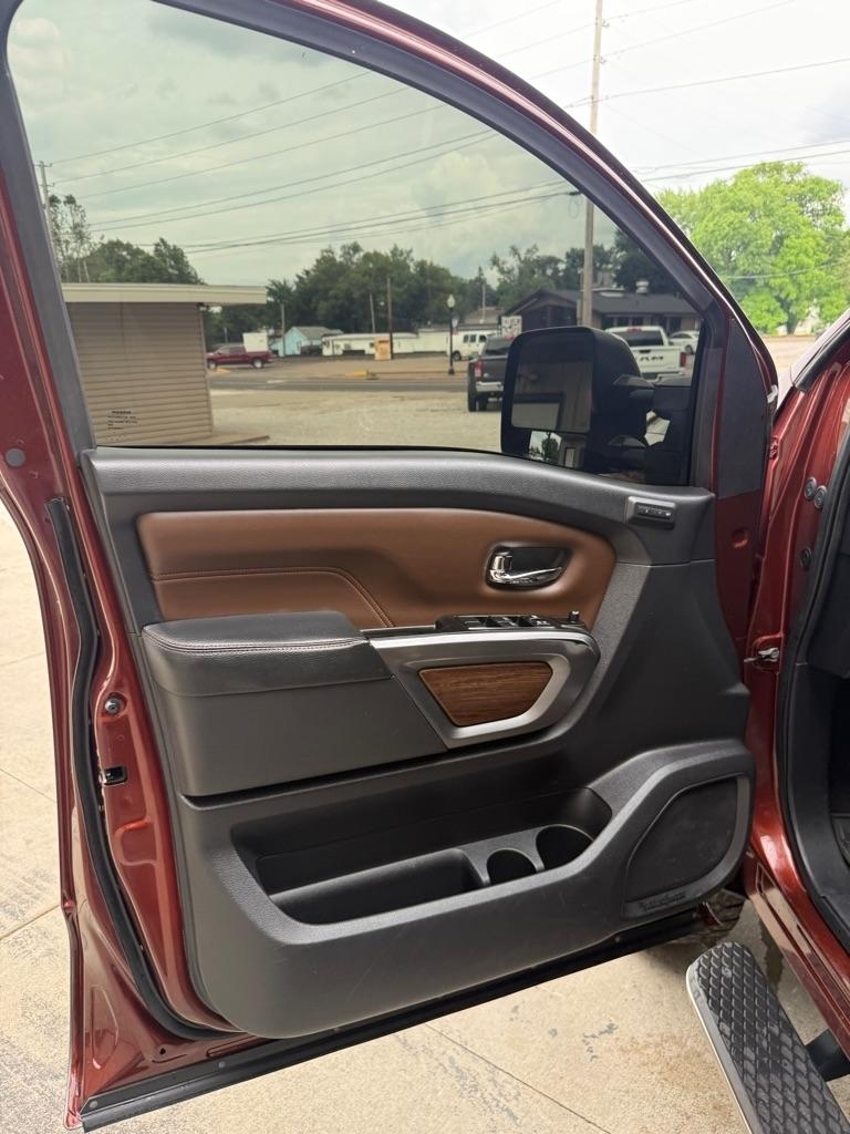 Nissan Titan XD SL 4WD Diesel 2016