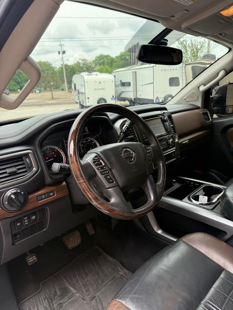 Nissan Titan XD SL 4WD Diesel 2016