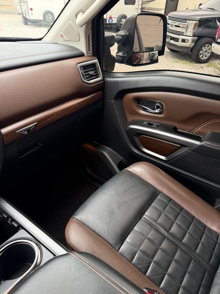 Nissan Titan XD SL 4WD Diesel 2016