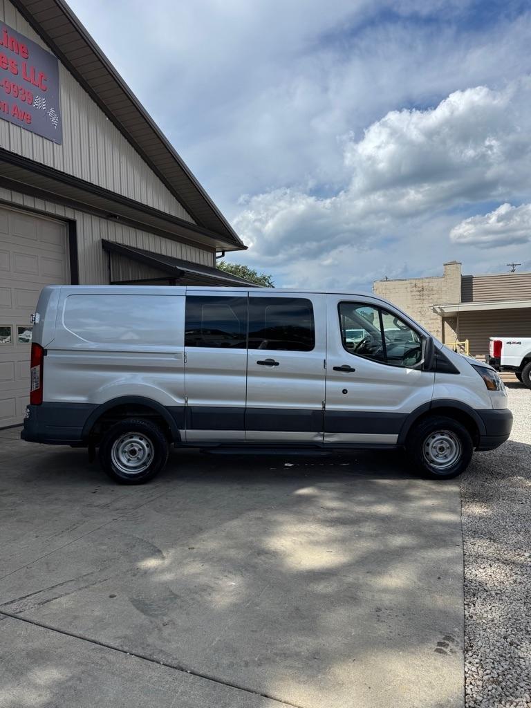 Ford Transit 250 Van Low Roof 60/40 Pass.130-in. WB 2016