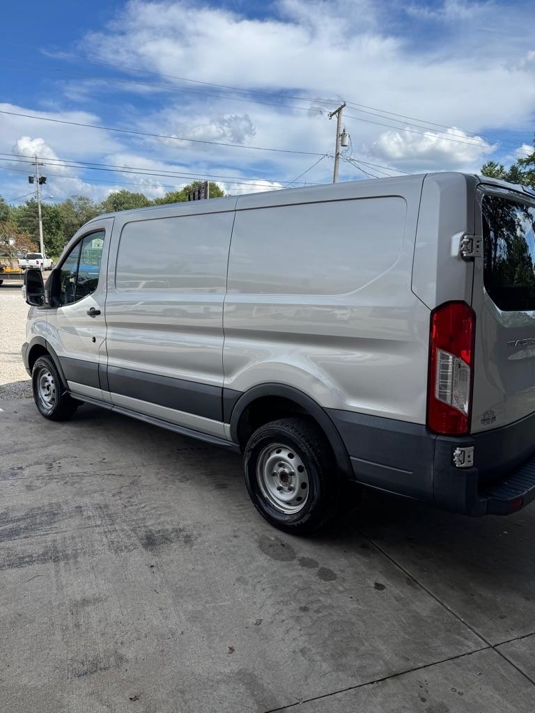 Ford Transit 250 Van Low Roof 60/40 Pass.130-in. WB 2016