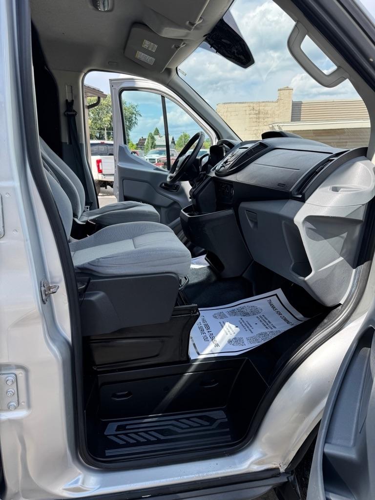 Ford Transit 250 Van Low Roof 60/40 Pass.130-in. WB 2016