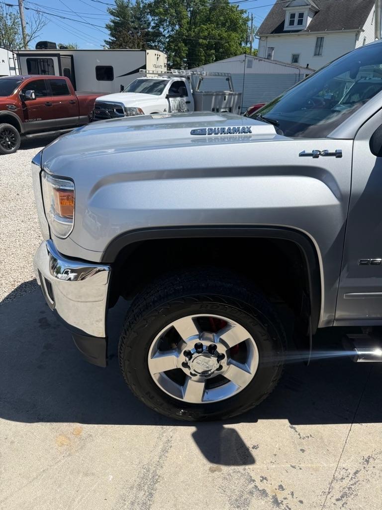 GMC Sierra 2500HD SLE Crew Cab 4WD 2017