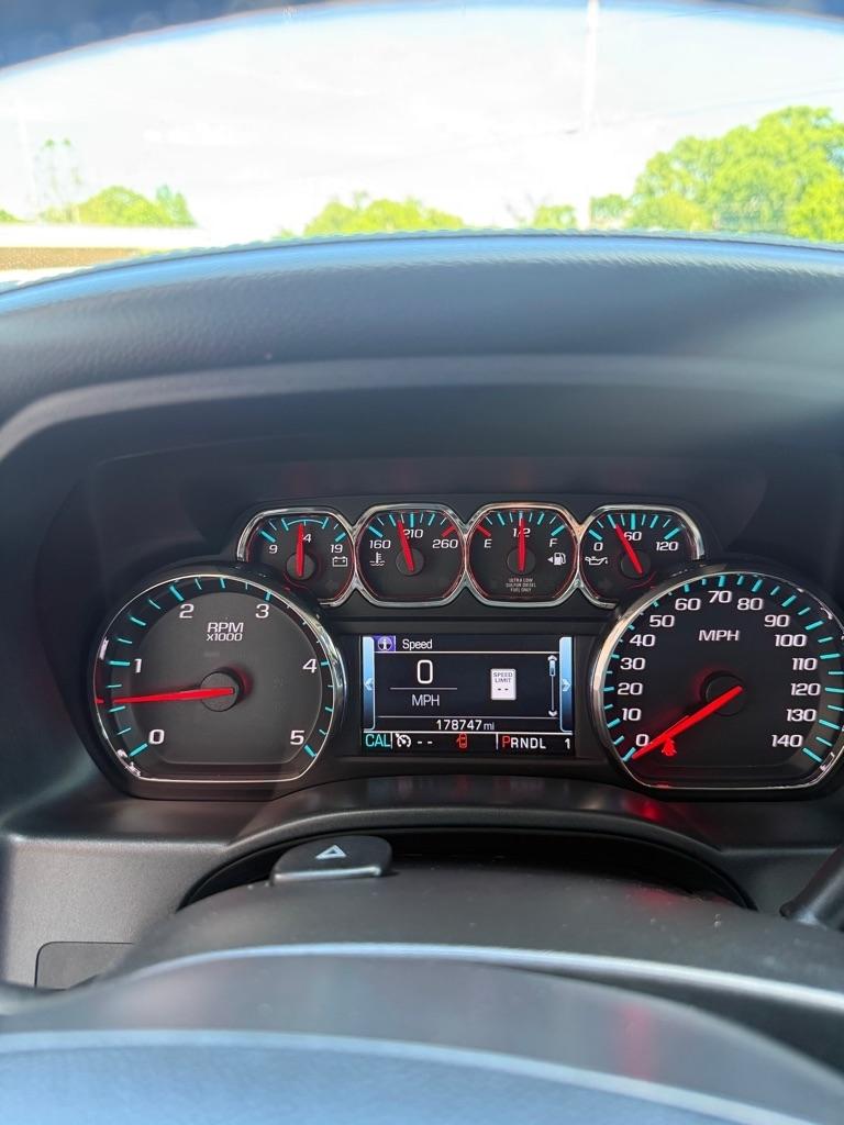 GMC Sierra 2500HD SLE Crew Cab 4WD 2017