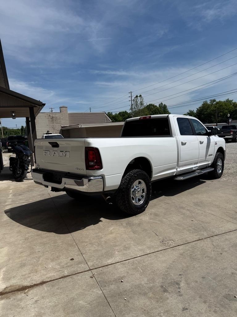 RAM 2500 Tradesman Crew Cab LWB 4WD 2021