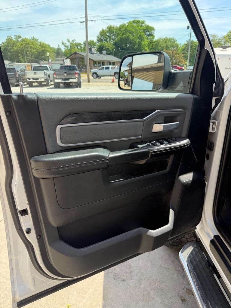 RAM 2500 Tradesman Crew Cab LWB 4WD 2021