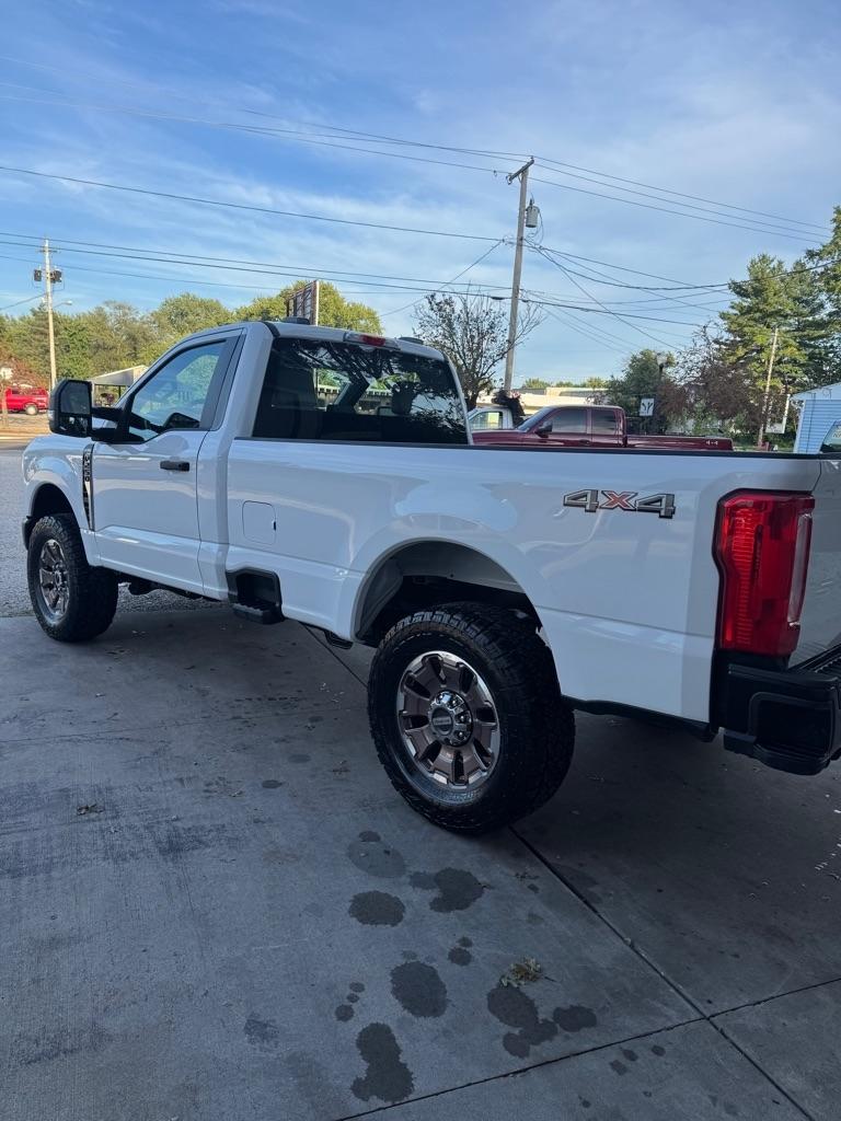 Ford F-250 SD XL 4WD 2023