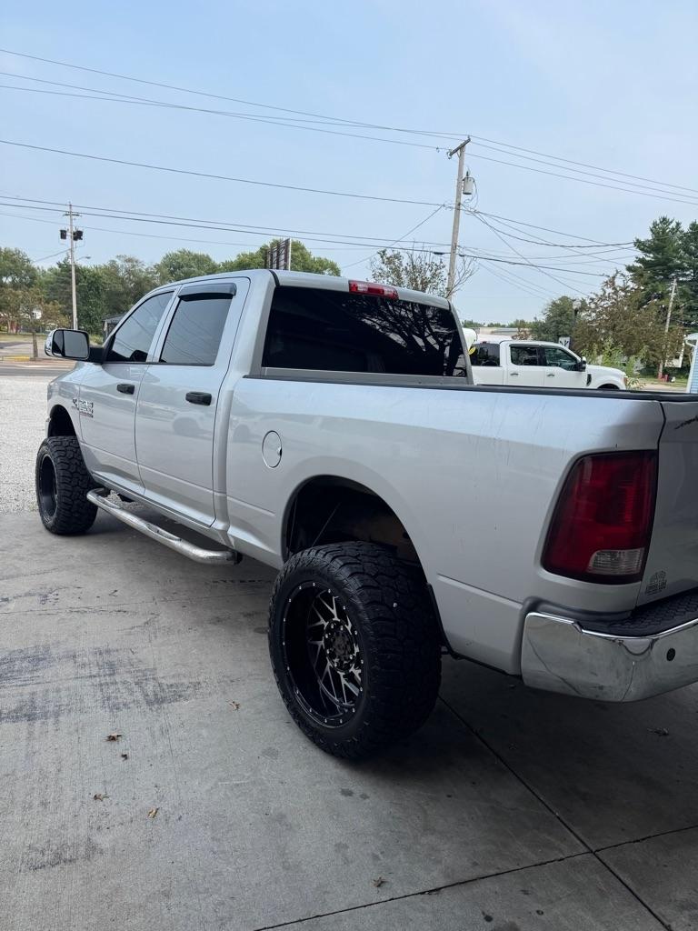 RAM 2500 Tradesman Crew Cab SWB 4WD 2016