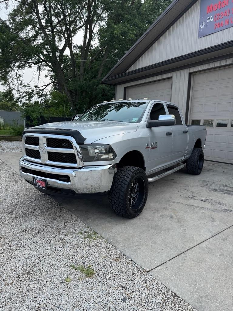 RAM 2500 Tradesman Crew Cab SWB 4WD 2016