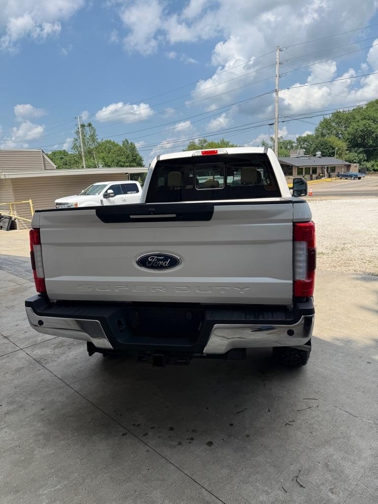 Ford F-350 SD King Ranch Crew Cab 4WD 2017