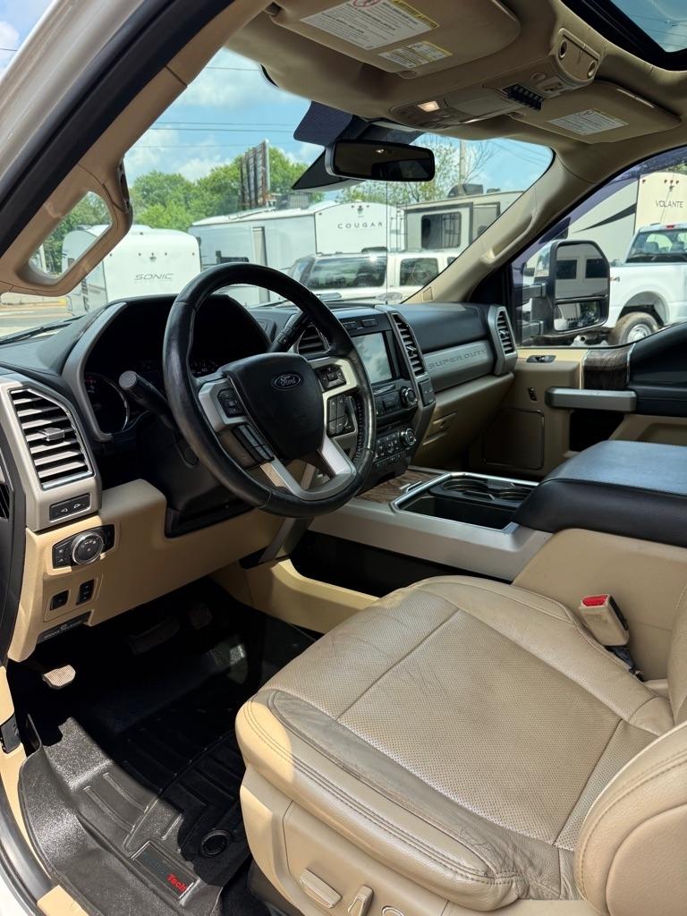 Ford F-350 SD King Ranch Crew Cab 4WD 2017