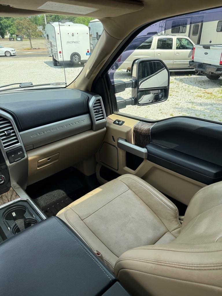 Ford F-350 SD King Ranch Crew Cab 4WD 2017