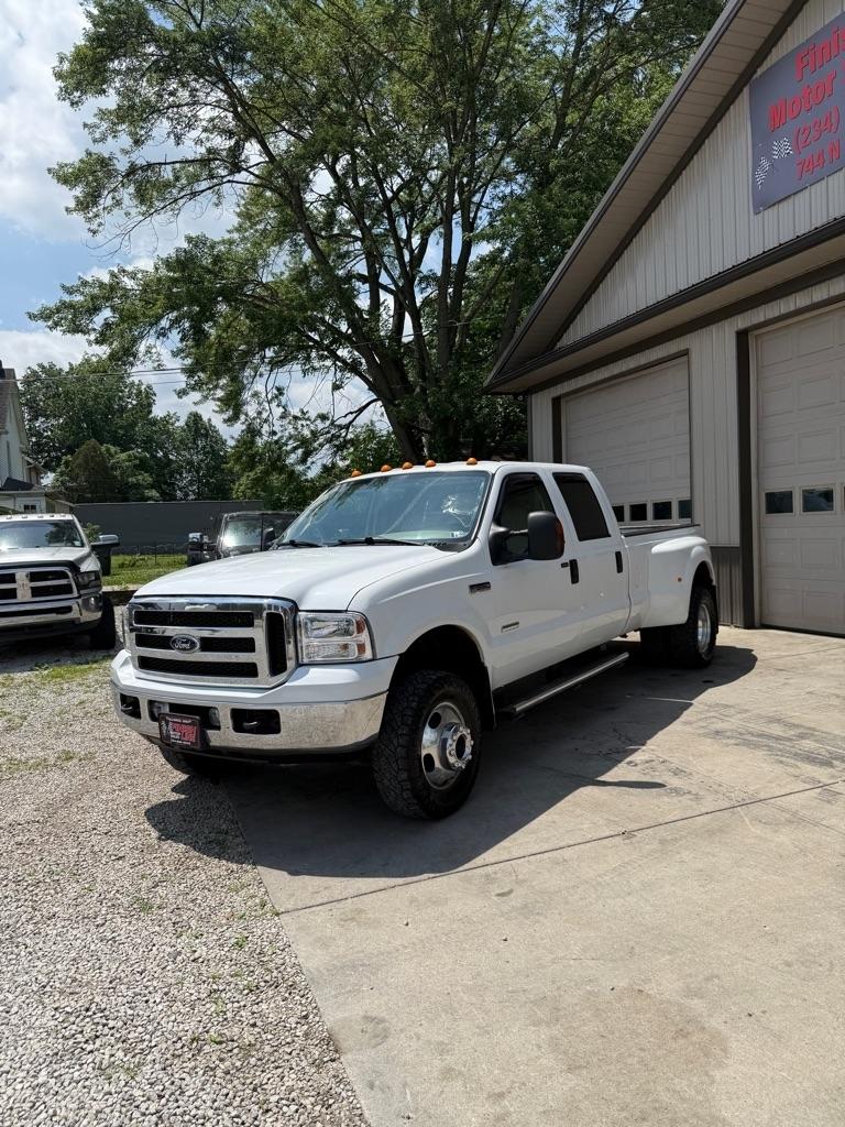 Ford F-350 SD XL Crew Cab 4WD DRW 2005