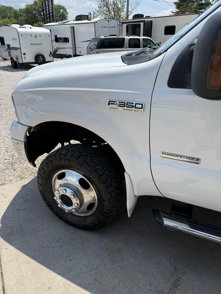 Ford F-350 SD XL Crew Cab 4WD DRW 2005