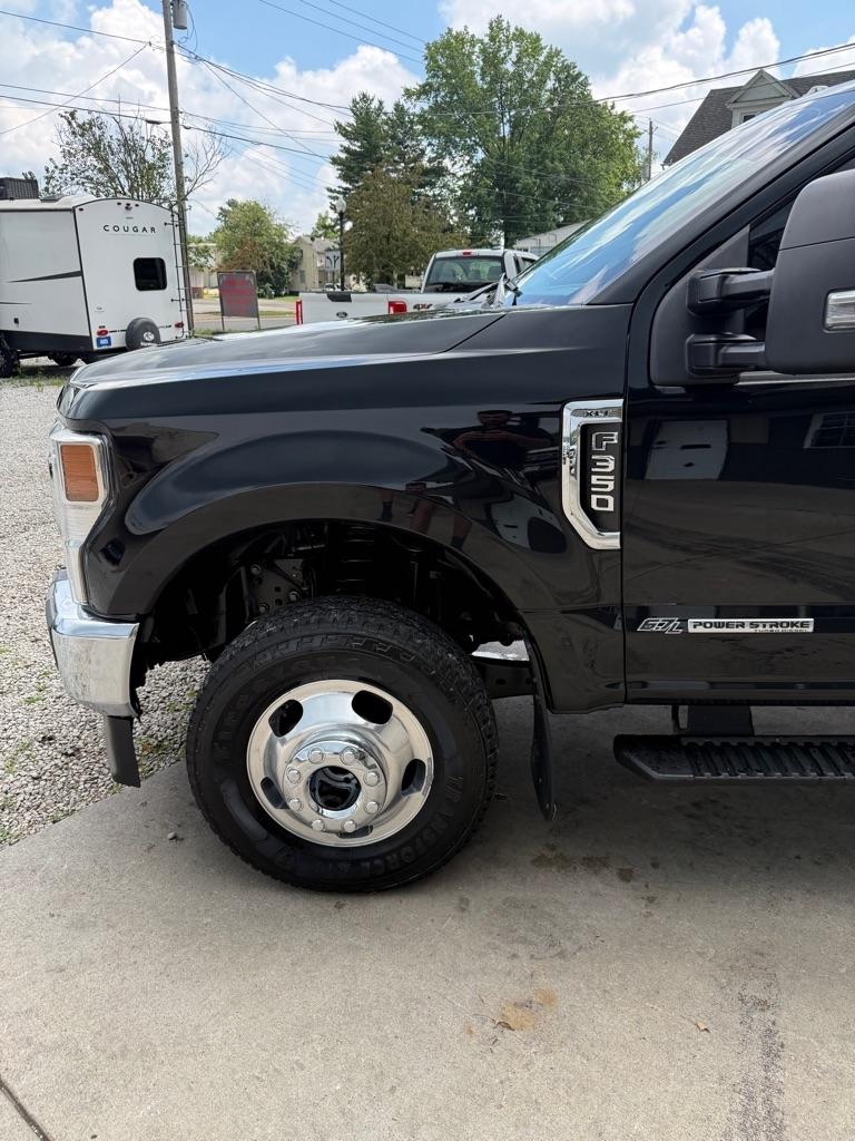 Ford F-350 SD XL Crew Cab Long Bed DRW 4WD 2021