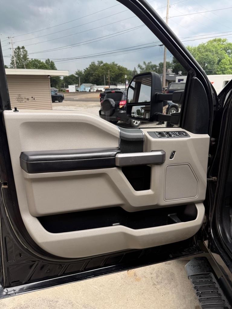 Ford F-350 SD XL Crew Cab Long Bed DRW 4WD 2021