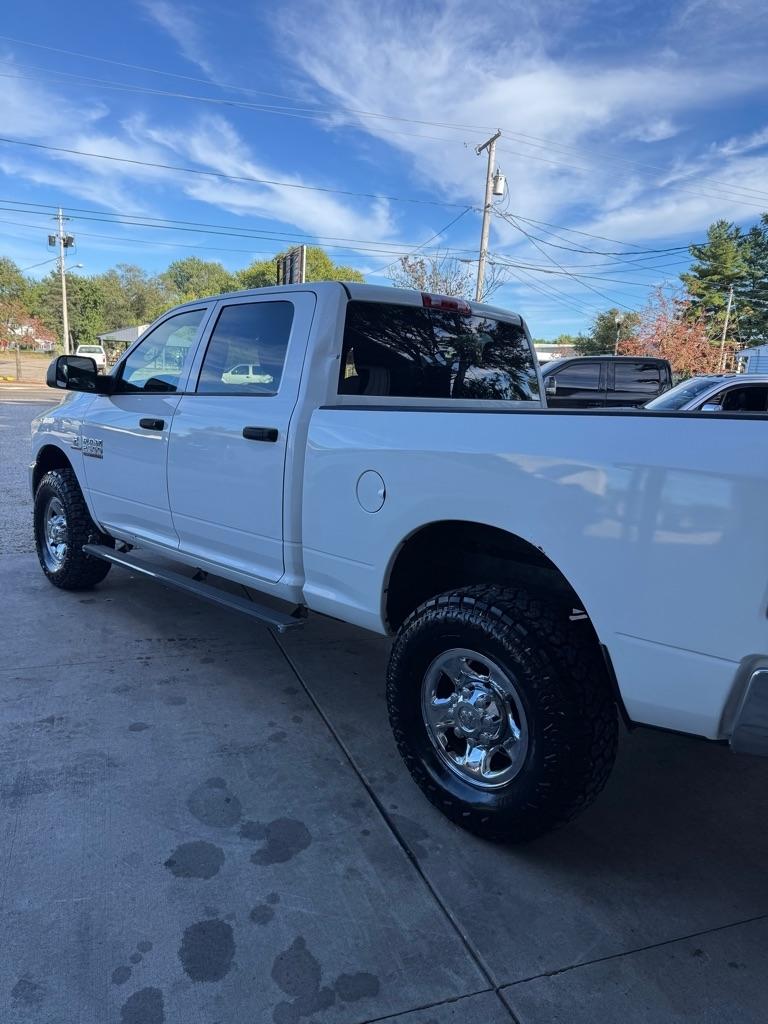 RAM 2500 Tradesman Crew Cab SWB 4WD 2013