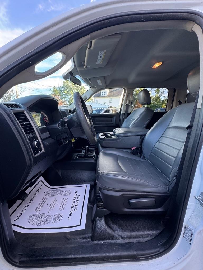RAM 2500 Tradesman Crew Cab SWB 4WD 2013