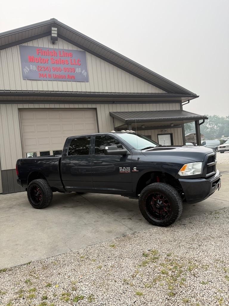 RAM 2500 Tradesman Crew Cab SWB 4WD 2017