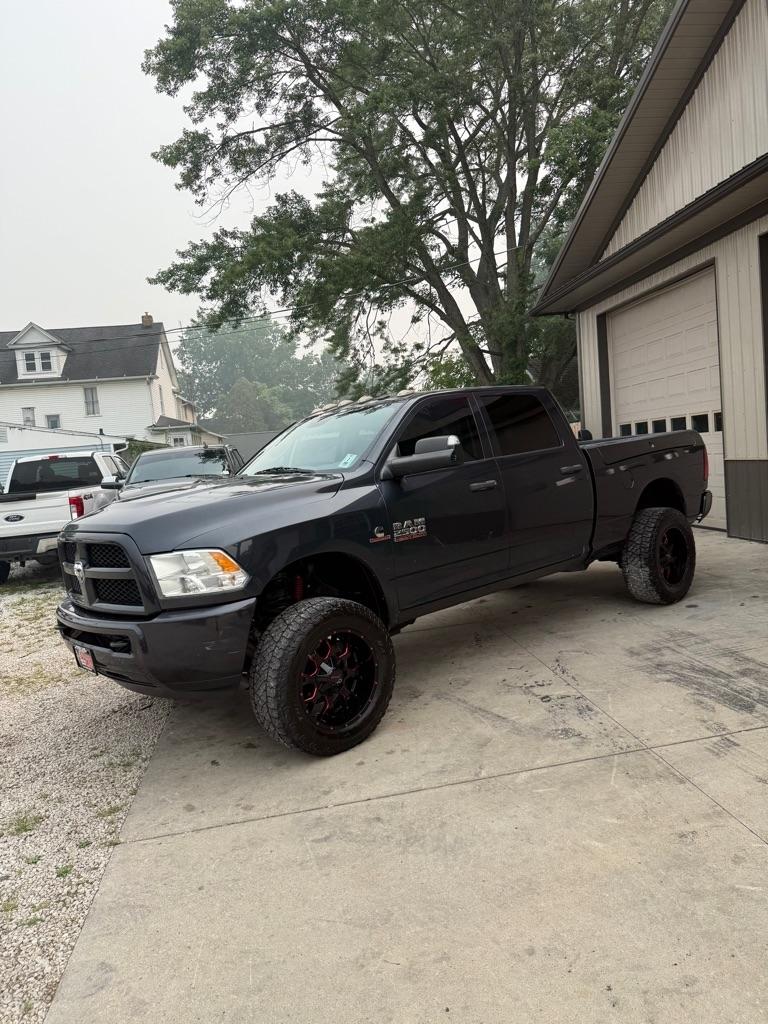 RAM 2500 Tradesman Crew Cab SWB 4WD 2017