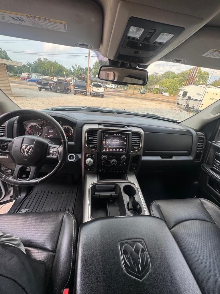 RAM 1500 Sport Crew Cab SWB 4WD 2016