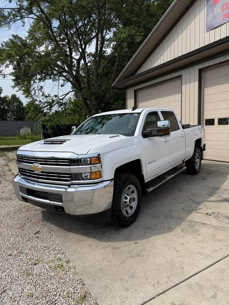 Chevrolet Silverado 2500HD LT Crew Cab 4WD 2018