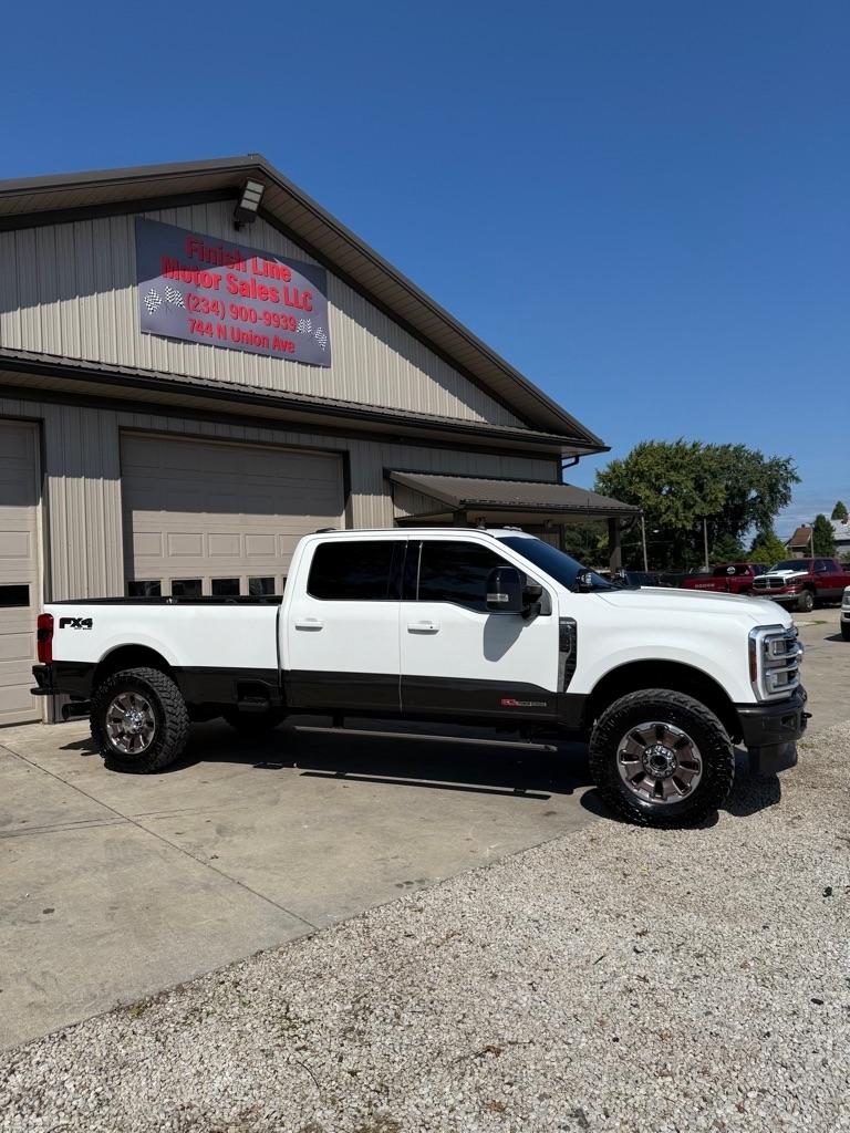 Ford F-350 SD King Ranch Crew Cab Long Bed 4WD 2024
