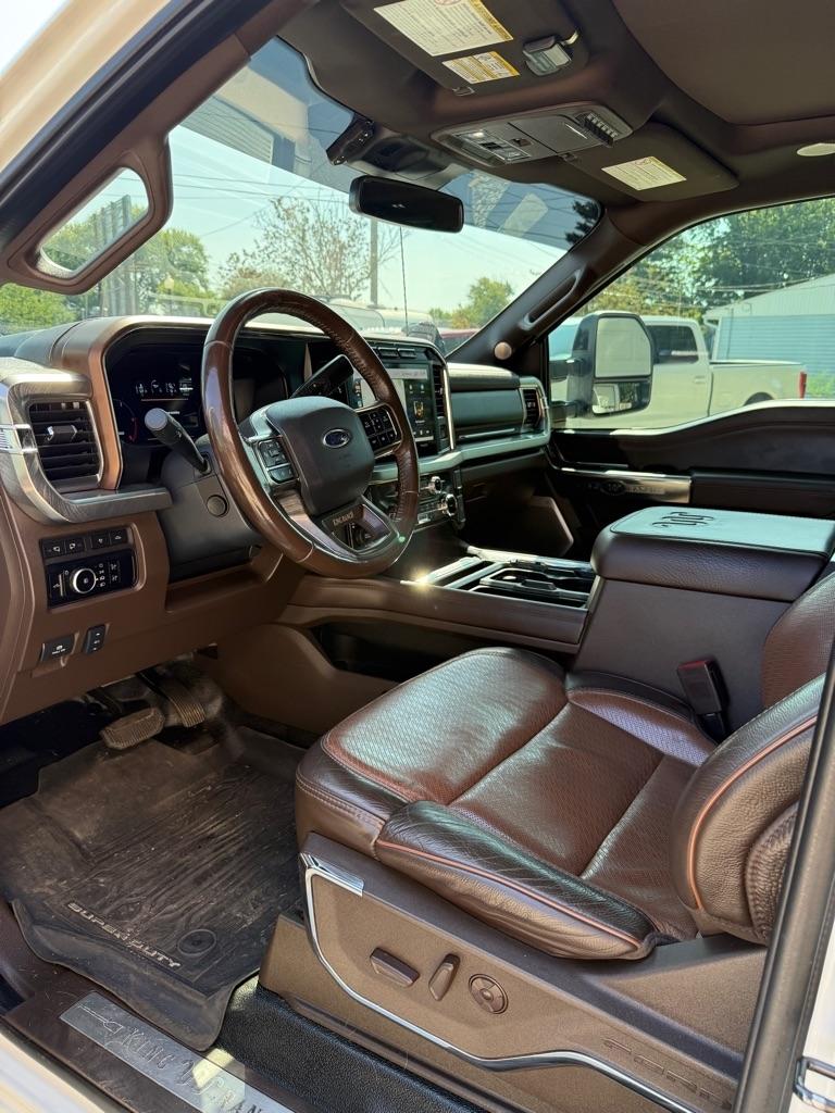 Ford F-350 SD King Ranch Crew Cab Long Bed 4WD 2024