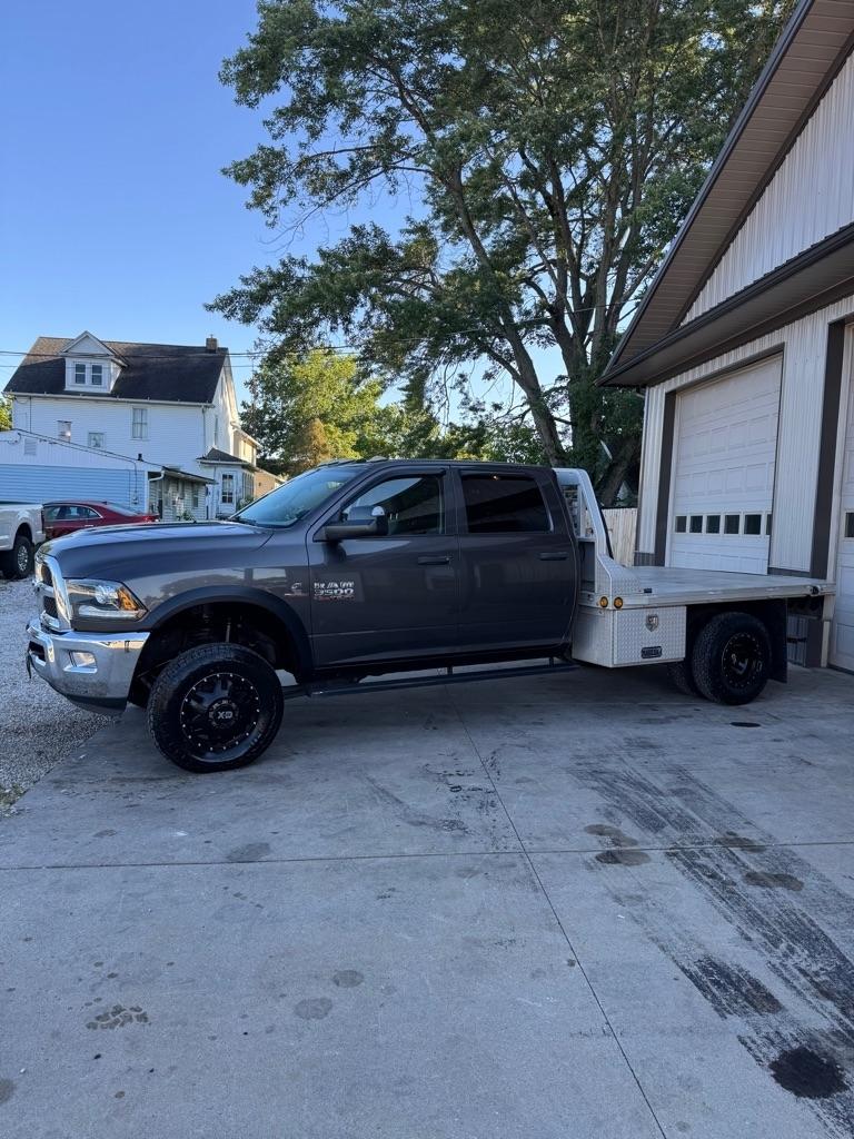 RAM 3500 Crew Cab 4WD DRW 2017