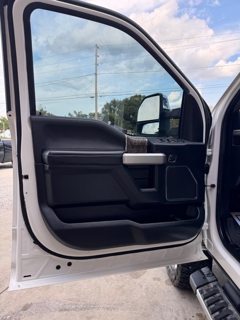 Ford F-250 SD King Ranch Crew Cab 4WD 2017