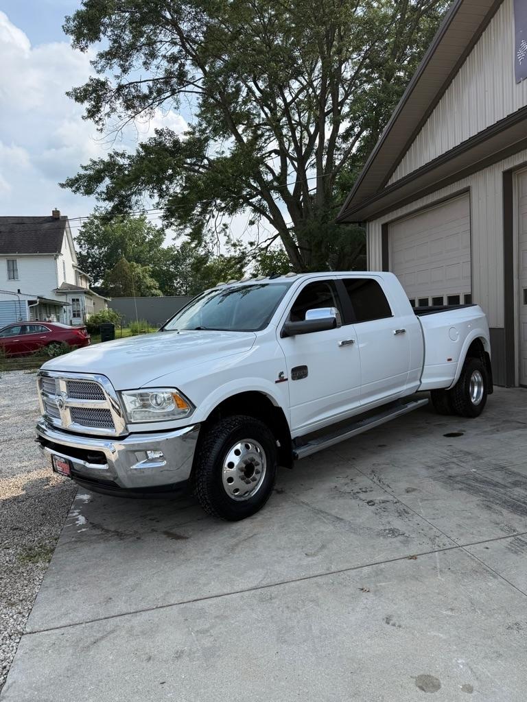 RAM 3500 Longhorn Mega Cab 4WD DRW 2014