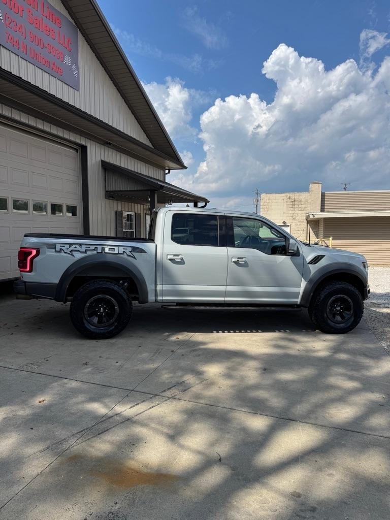 Ford F-150 Raptor SuperCrew 4WD 2017