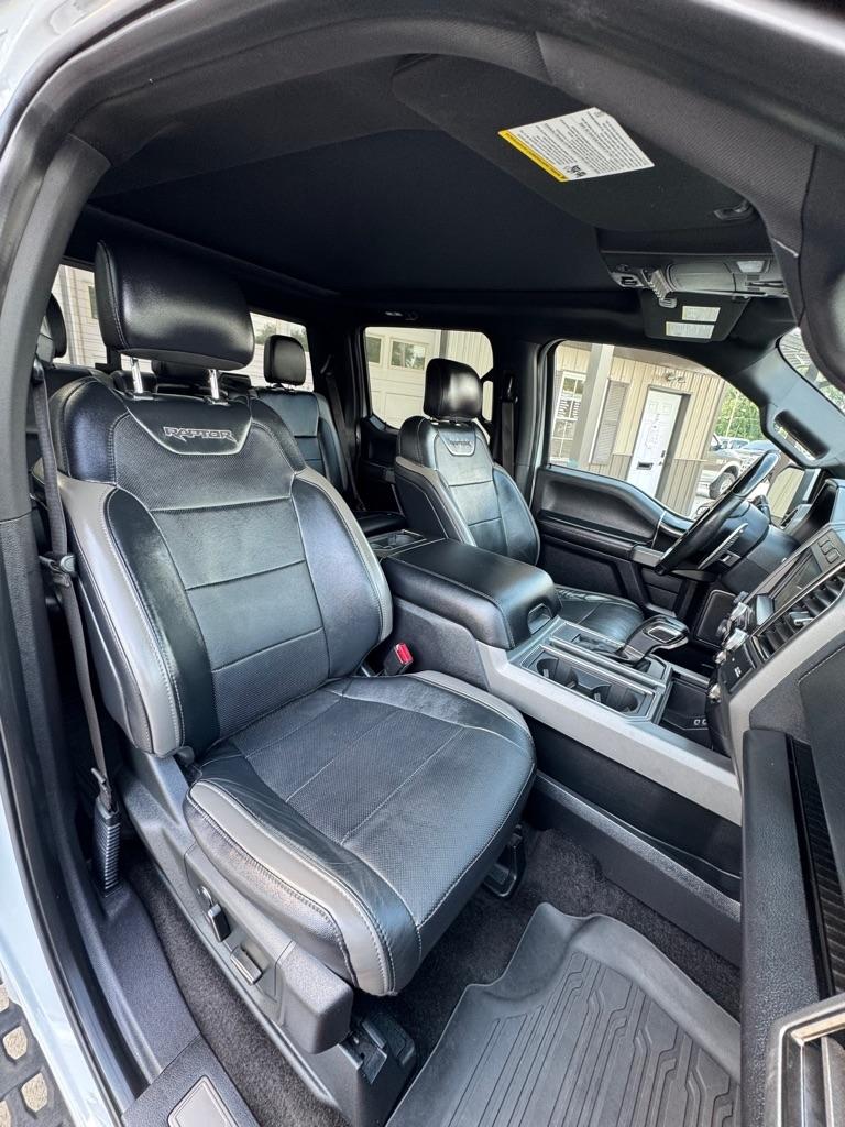 Ford F-150 Raptor SuperCrew 4WD 2017