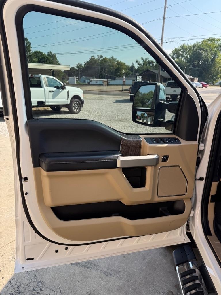 Ford F-350 SD King Ranch Crew Cab 4WD 2017