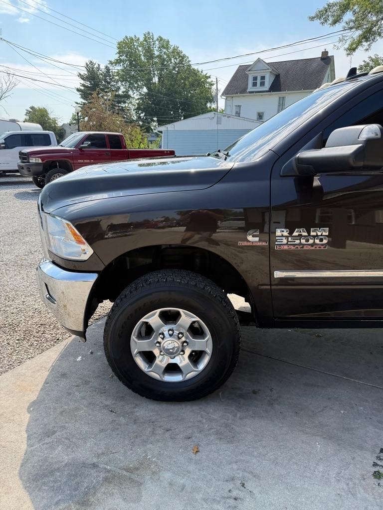 RAM 3500 SLT Crew Cab SWB 4WD 2017