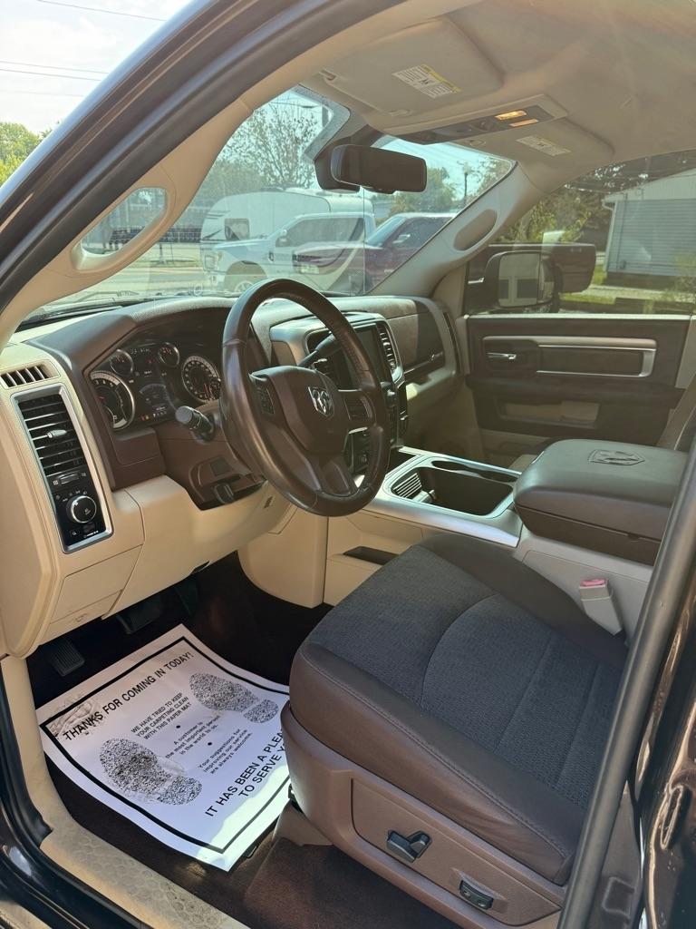RAM 3500 SLT Crew Cab SWB 4WD 2017