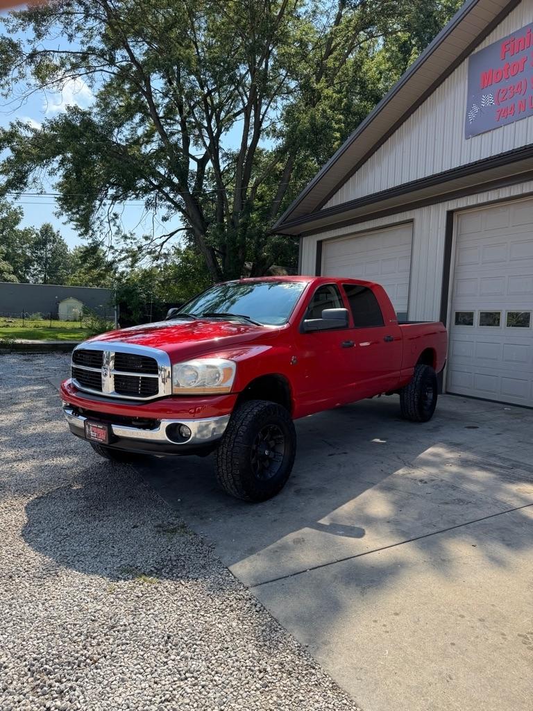 Dodge Ram 2500 Laramie Mega Cab 4WD 2006