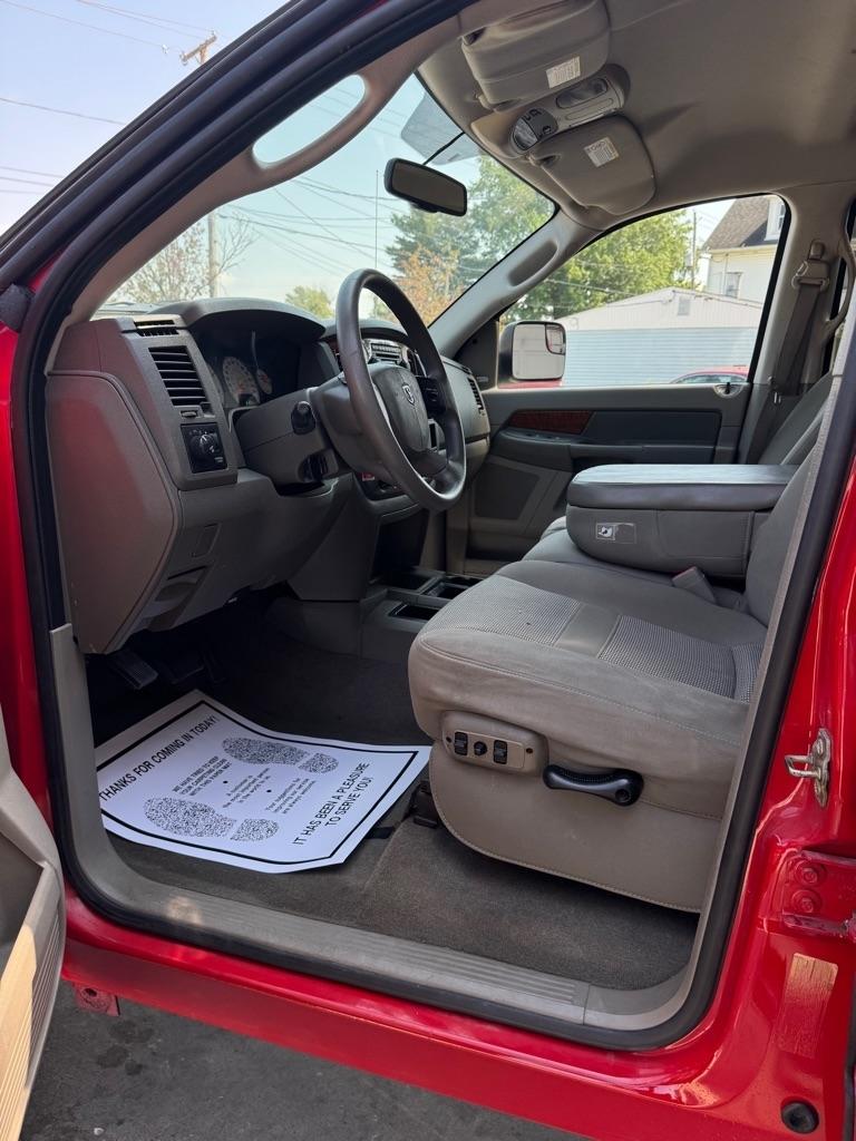 Dodge Ram 2500 Laramie Mega Cab 4WD 2006